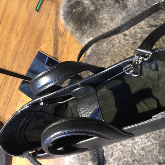 Teddy Blake - Picture 4 of 7